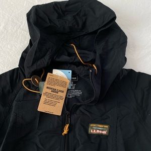 LLBean Classic Black Anorak Jacket Coat women’s large 1/4 zip kangaroo pocket